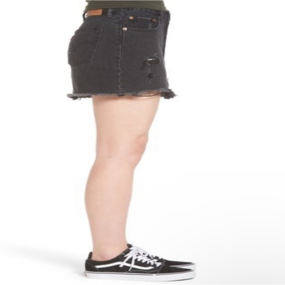 Distressed Denim Skirt Black Mini Skirt Deconstructed Size 2 Wild Fable - Picture 14 of 15